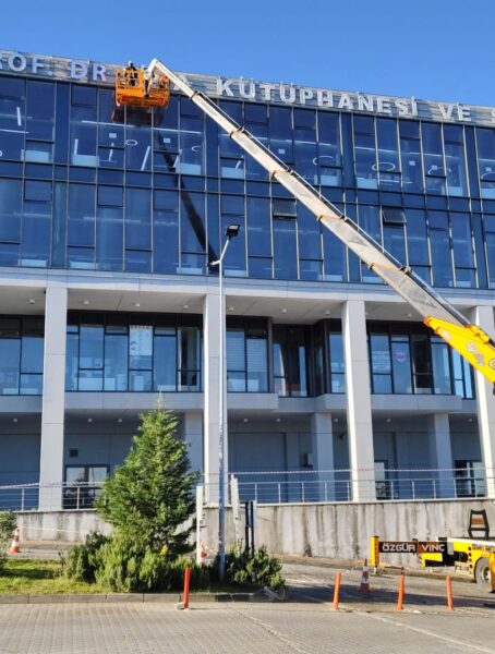 bf0b7776-42ec-4978-99f5-12eaea769cc7