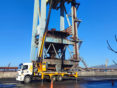 47 METRE SEPETLİ PLATFORM